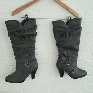 Gray Rampage Boots